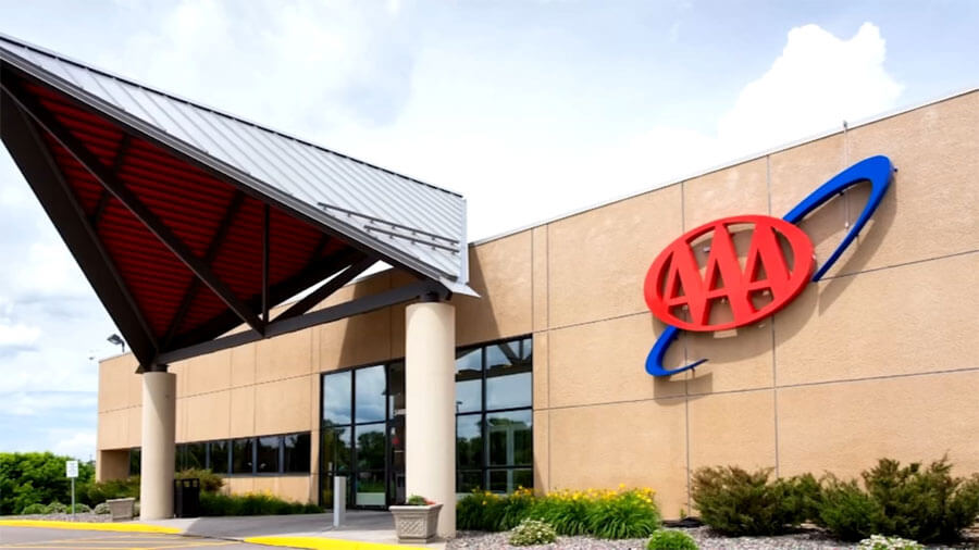 AAA to Offer Free Tow Service on New Year’s Eve