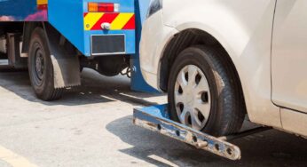 Flatbed vs. Wheel Lift Tow Truck: Definition, Differences, Uses
